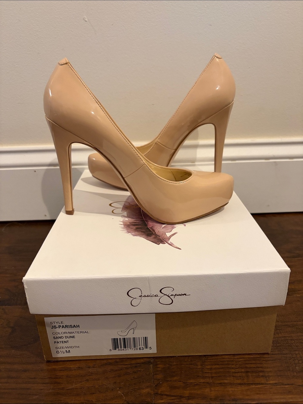 Jessica Simpson Nude Patent Platform Pumps- EUC